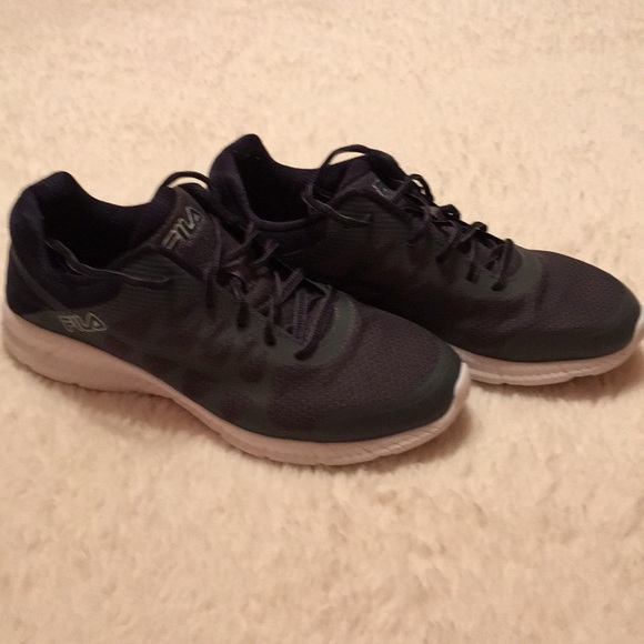 fila memory foam trainers